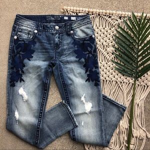 NWOT Miss Me Distressed Ankle Skinny Jeans Size 27